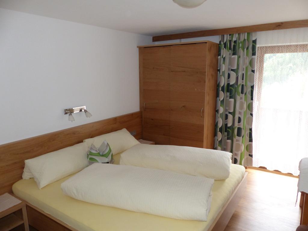 ホテル Haus Wechner カップル 部屋 写真