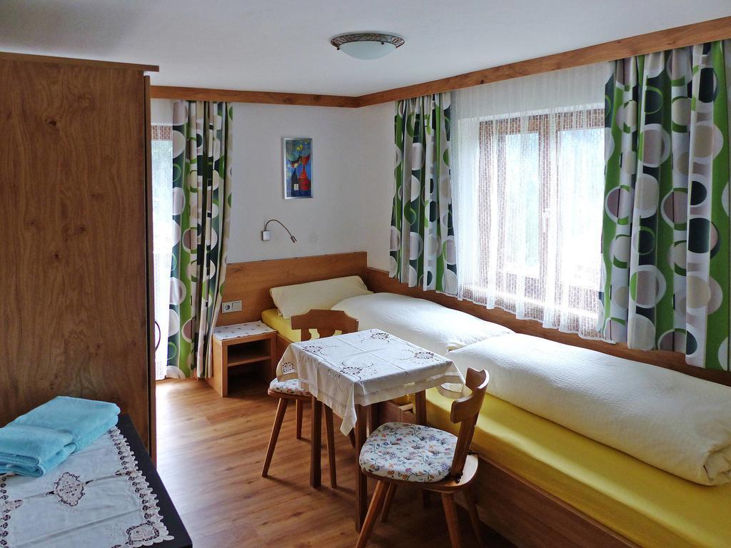 ホテル Haus Wechner カップル エクステリア 写真